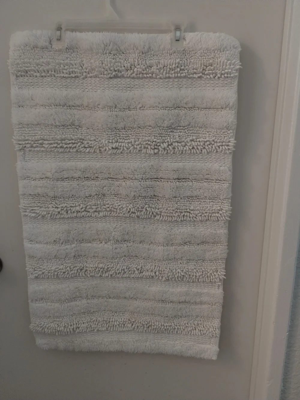 Casaluna White Plush Ribbed Bath Mat